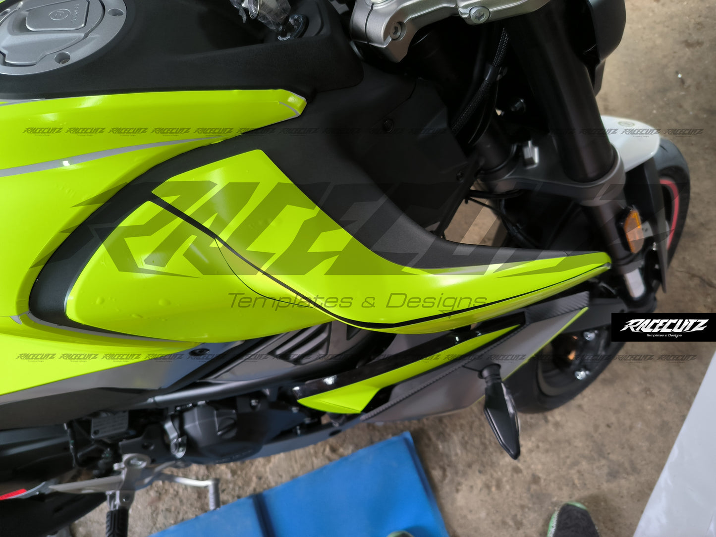 CFMOTO - 450 NK 2024-2025 TEMPLATE