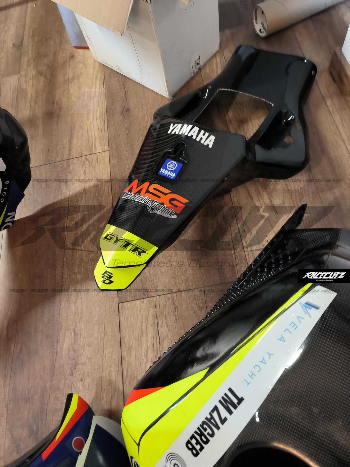 YAMAHA R1 2020-2026 MAC RACING CARBON FAIRINGS TEMPLATE