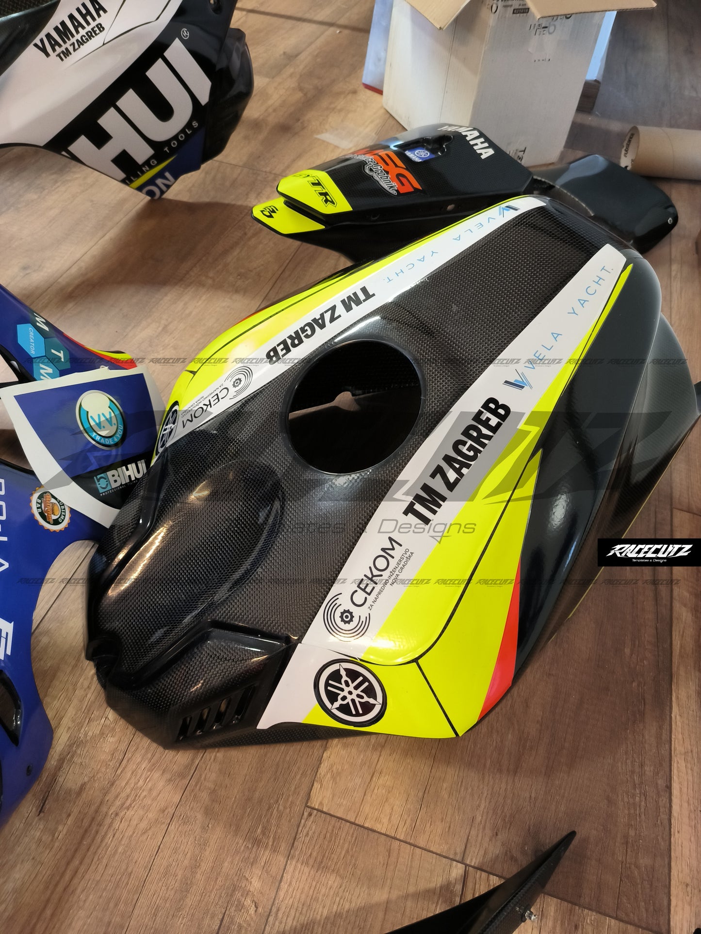 YAMAHA R1 2020-2026 MAC RACING CARBON FAIRINGS TEMPLATE