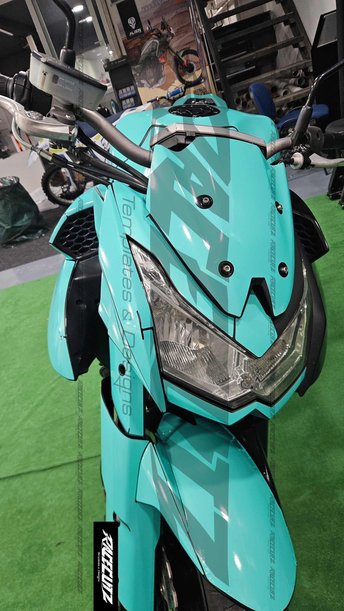 KAWASAKI Z1000 2010-2013 TEMPLATE