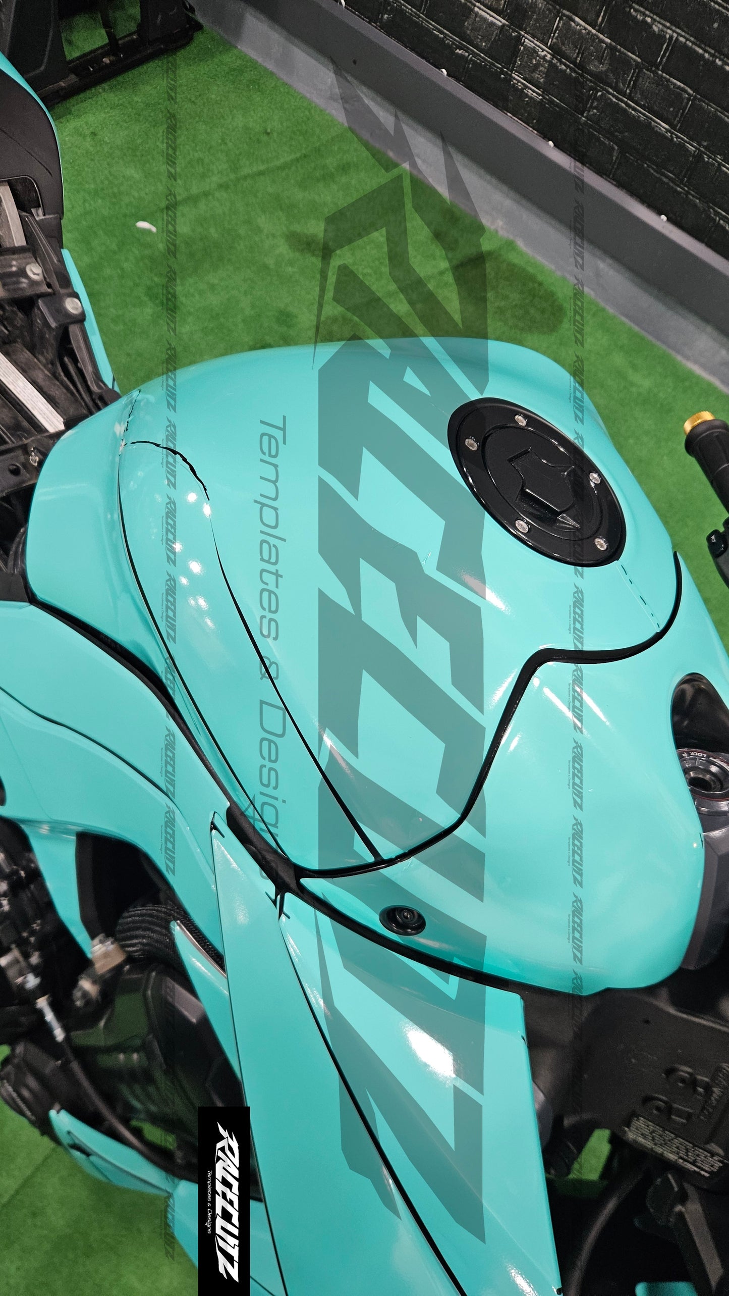 KAWASAKI Z1000 2010-2013 TEMPLATE