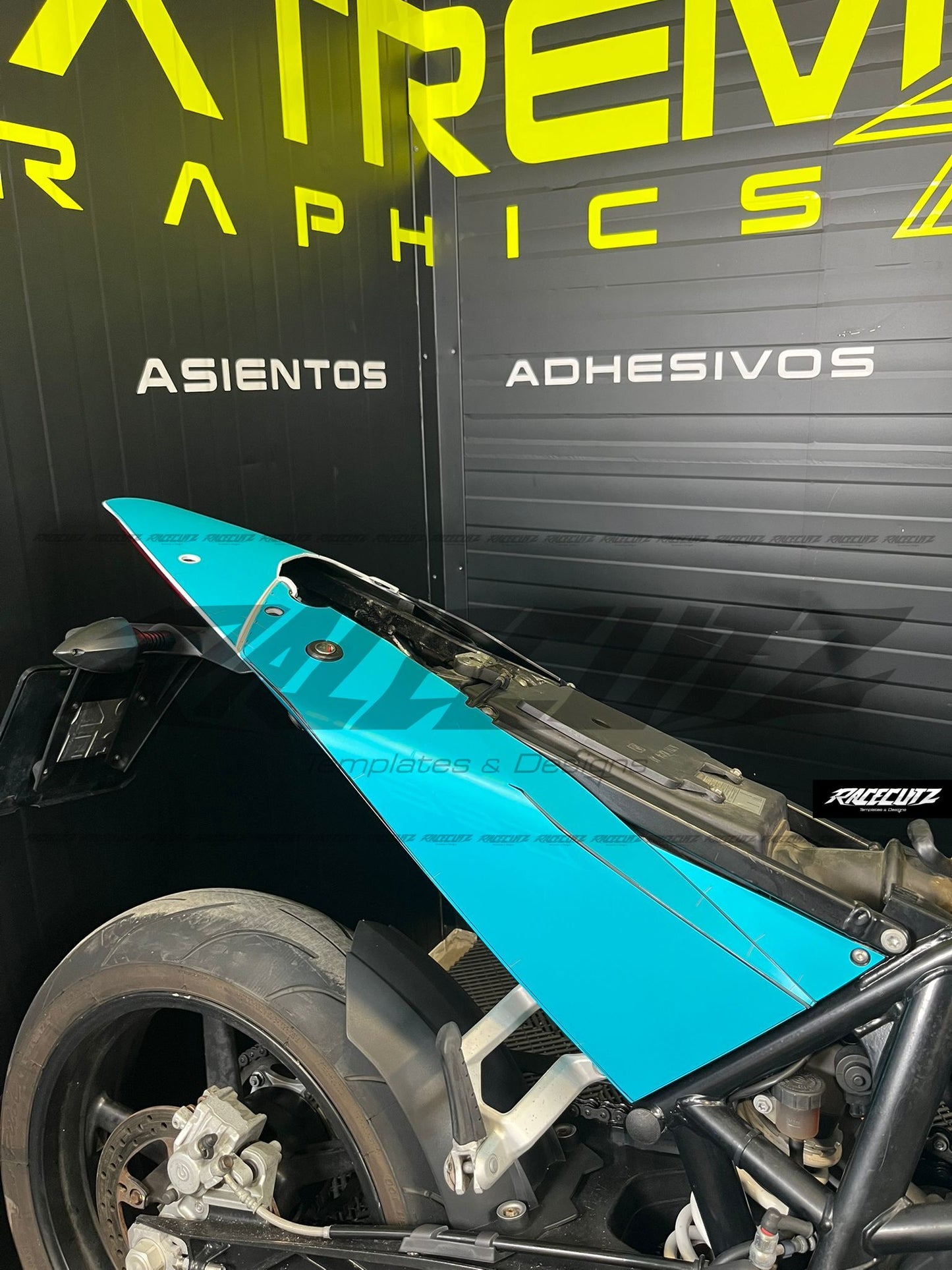 KTM 690 DUKE 2008-2011 TEMPLATE