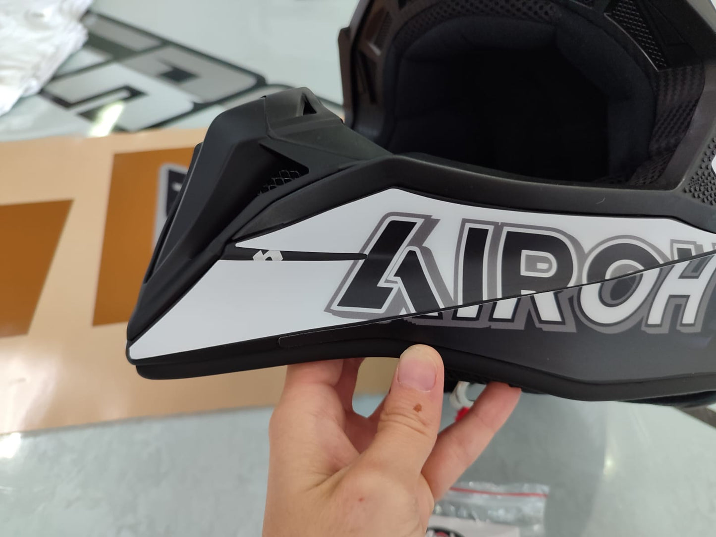 AIROH WRAAP - SIZE LARGE & XLARGE & XXLARGE TEMPLATE