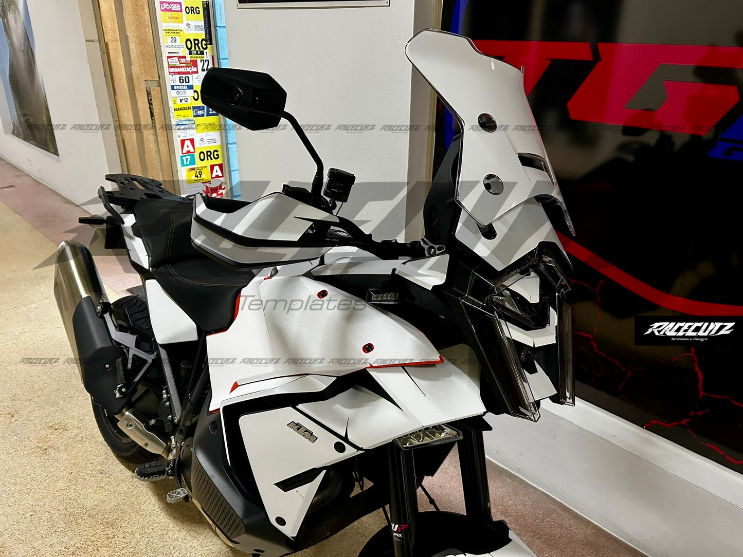 KTM 1390 SUPER ADVENTURE S 2026 TEMPLATE