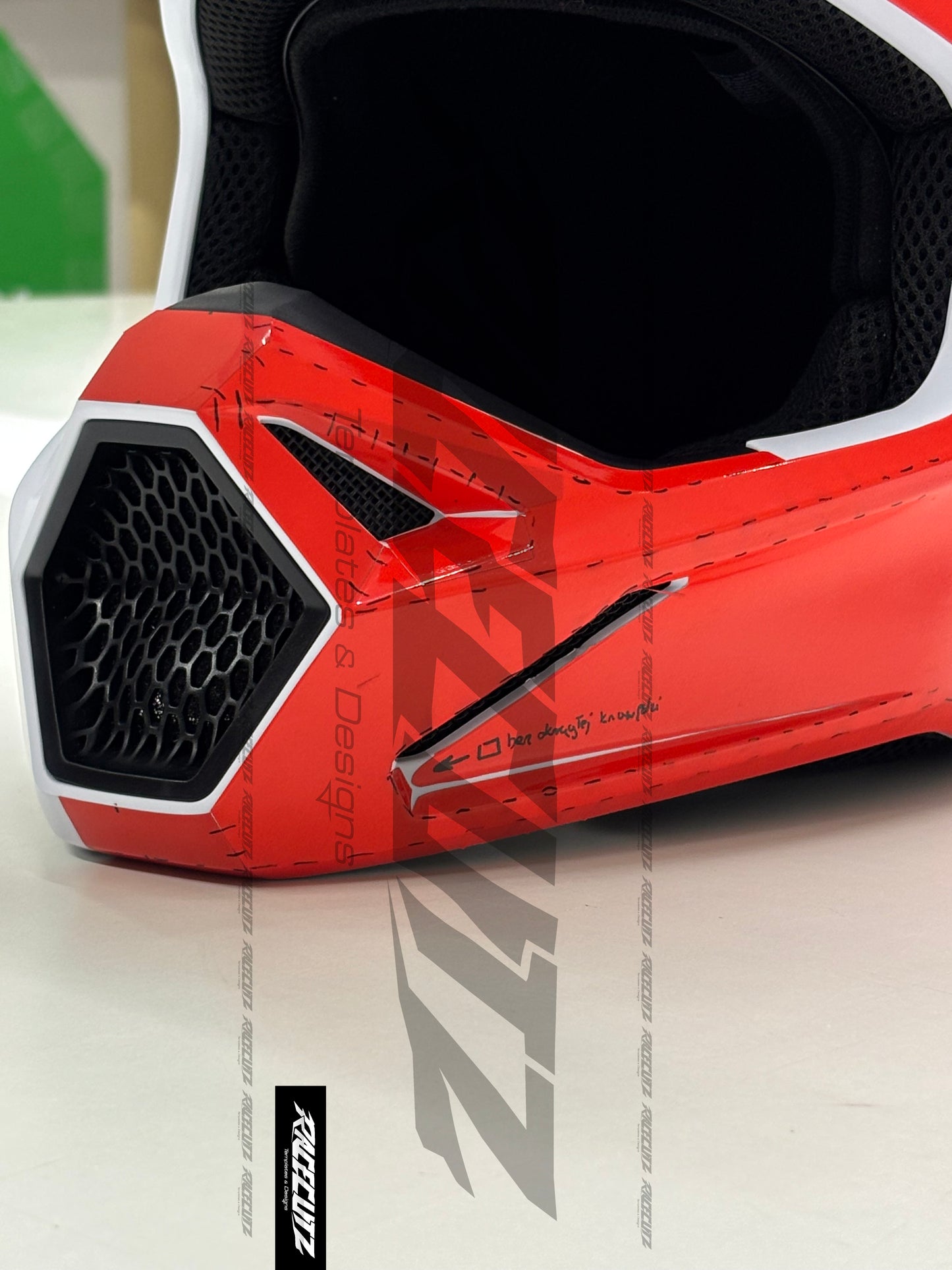 FOX V1 2024+ SIZE MEDIUM TEMPLATE