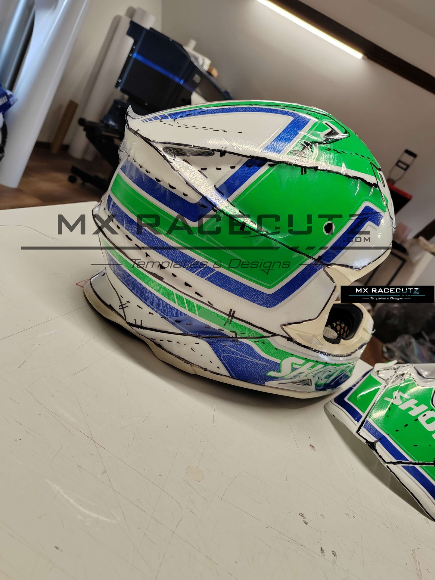 SHOEI VFX-W - SIZE SMALL & MEDIUM TEMPLATE