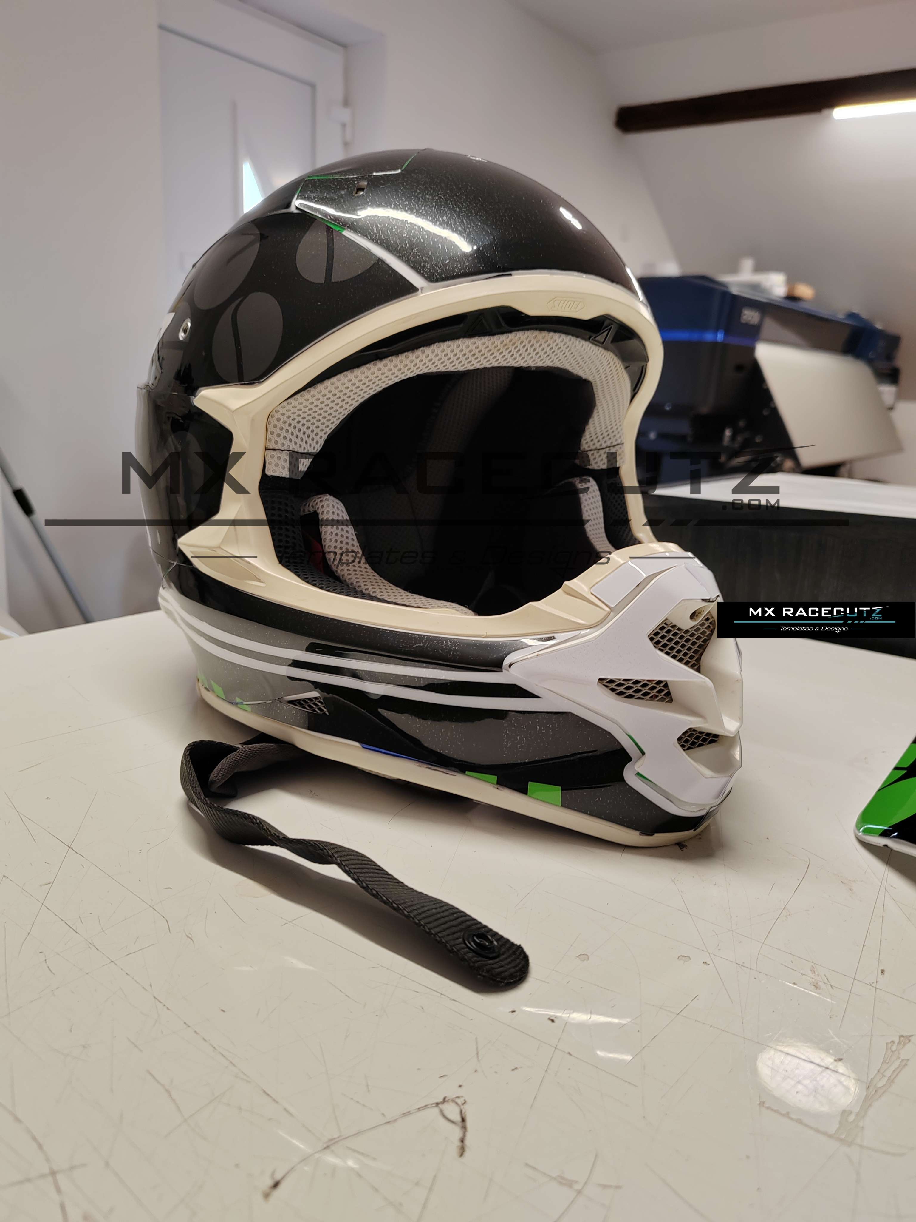 SHOEI VFX-W - SIZE SMALL & MEDIUM TEMPLATE – RaceCutz