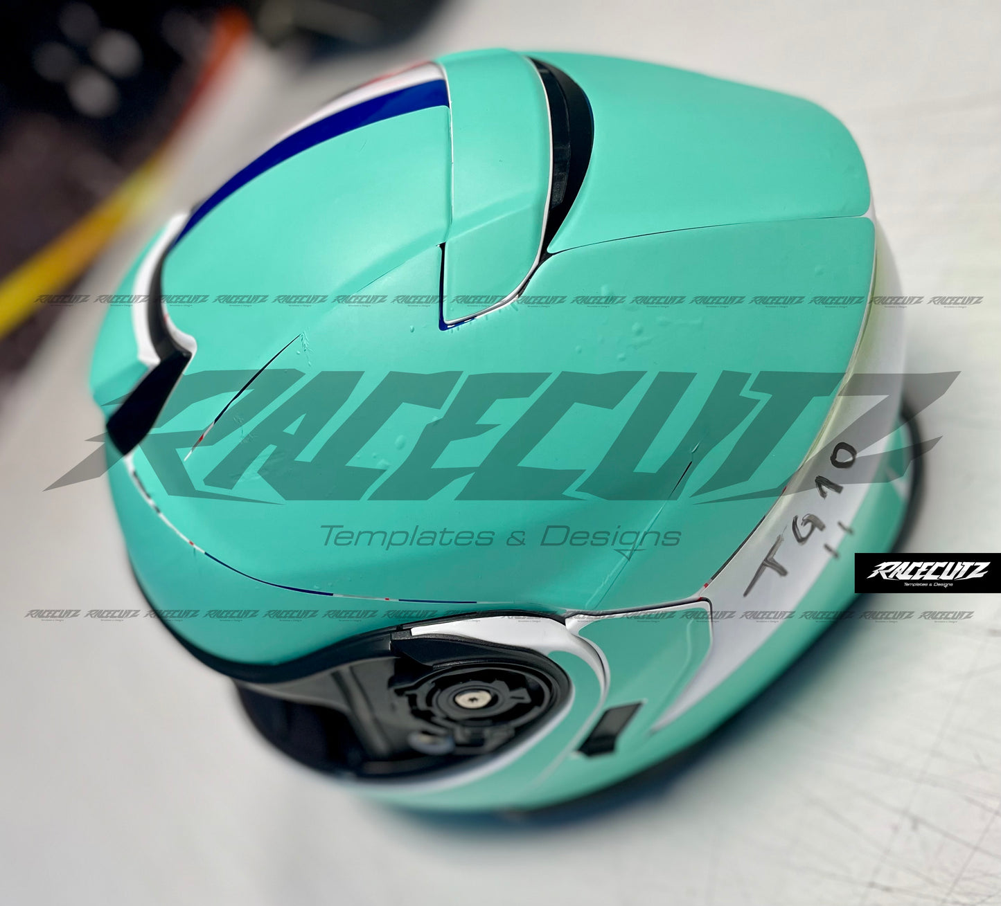SHOEI NEOTEC 3 - SIZE LARGE TEMPLATE
