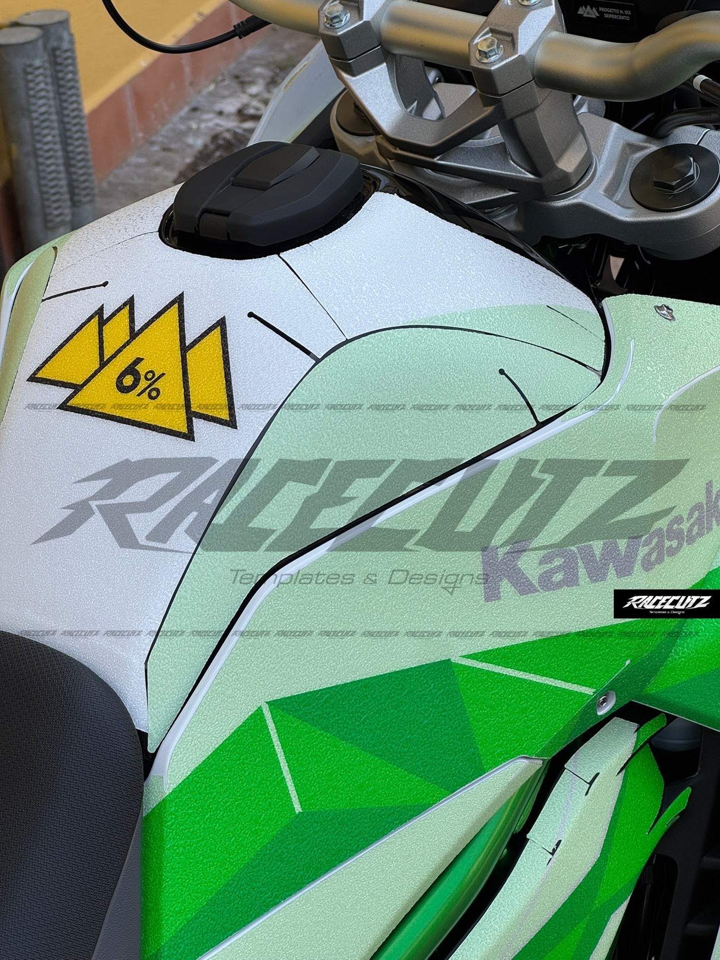 KAWASAKI KLE 500 2026 TEMPLATE