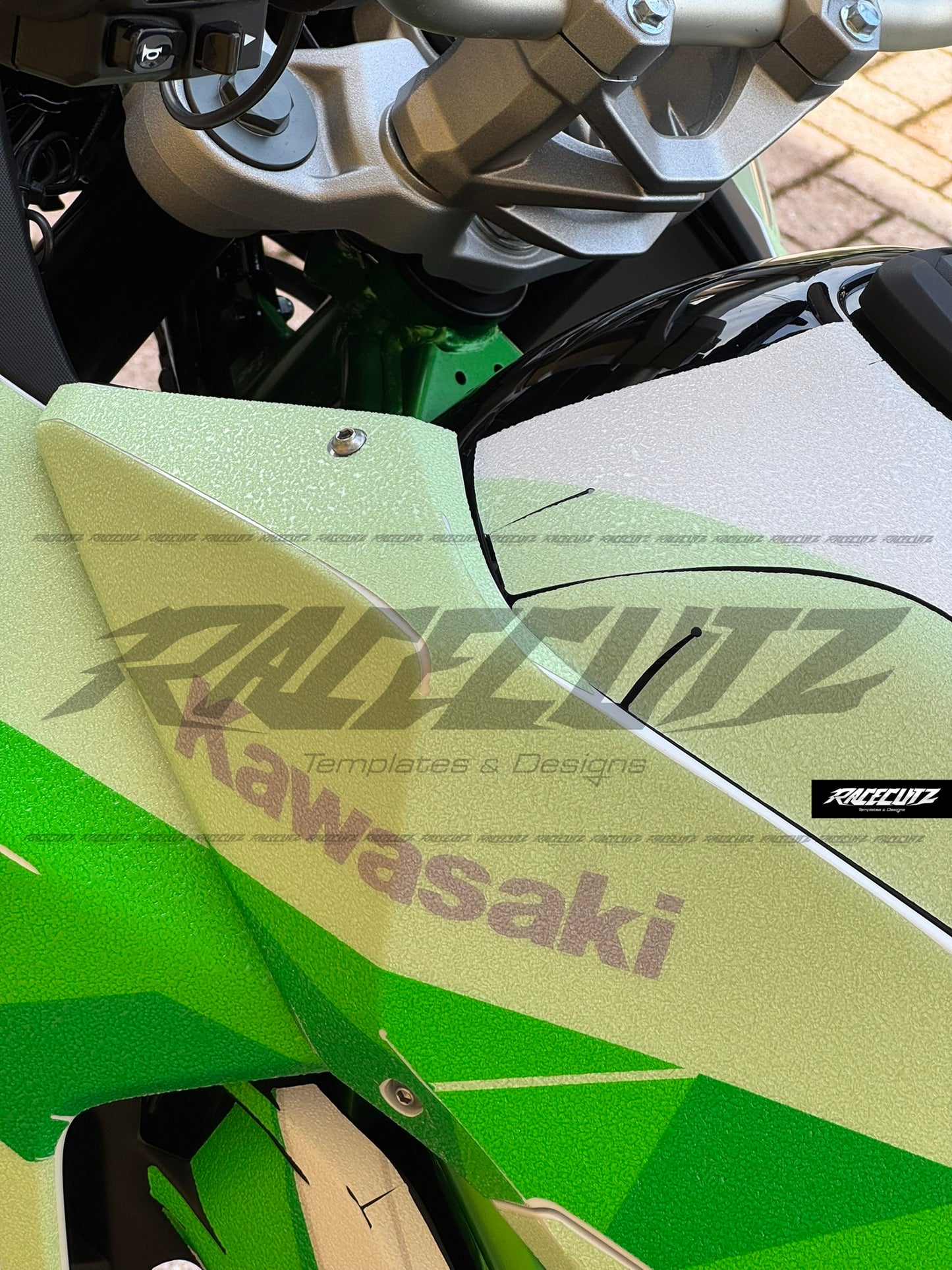 KAWASAKI KLE 500 2026 TEMPLATE