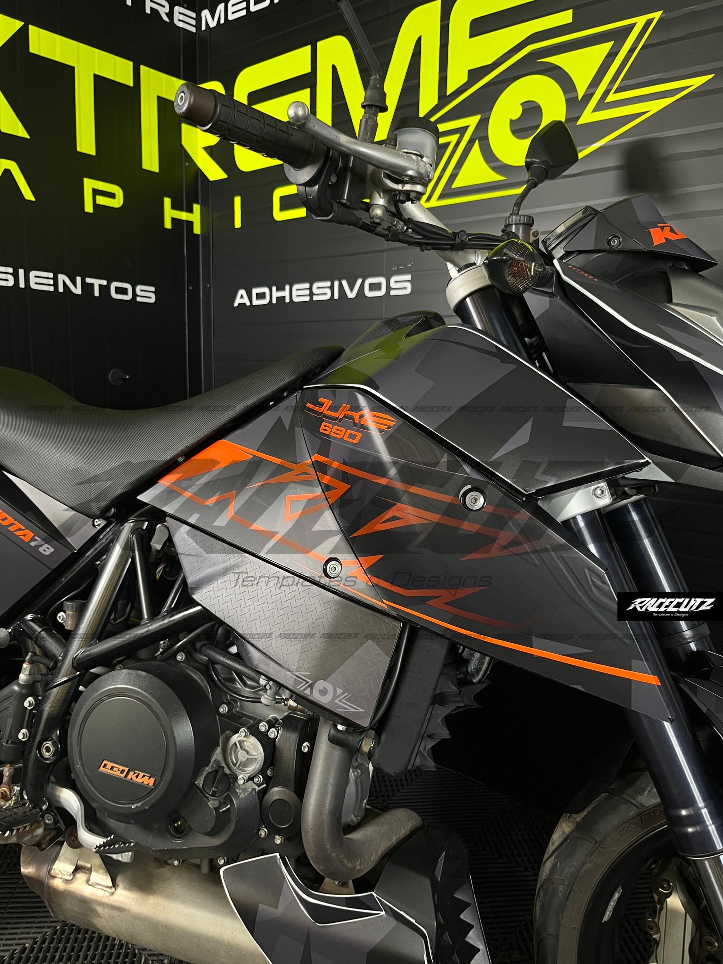 KTM 690 DUKE 2008-2011 TEMPLATE