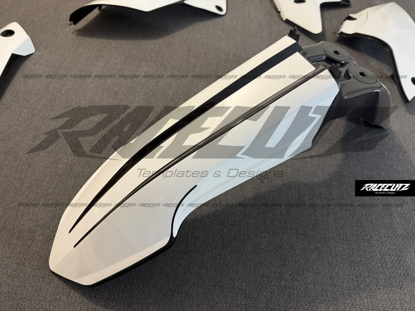 SUZUKI DRZ 400 2000-2024 POLISPORT RESTYLE TEMPLATE