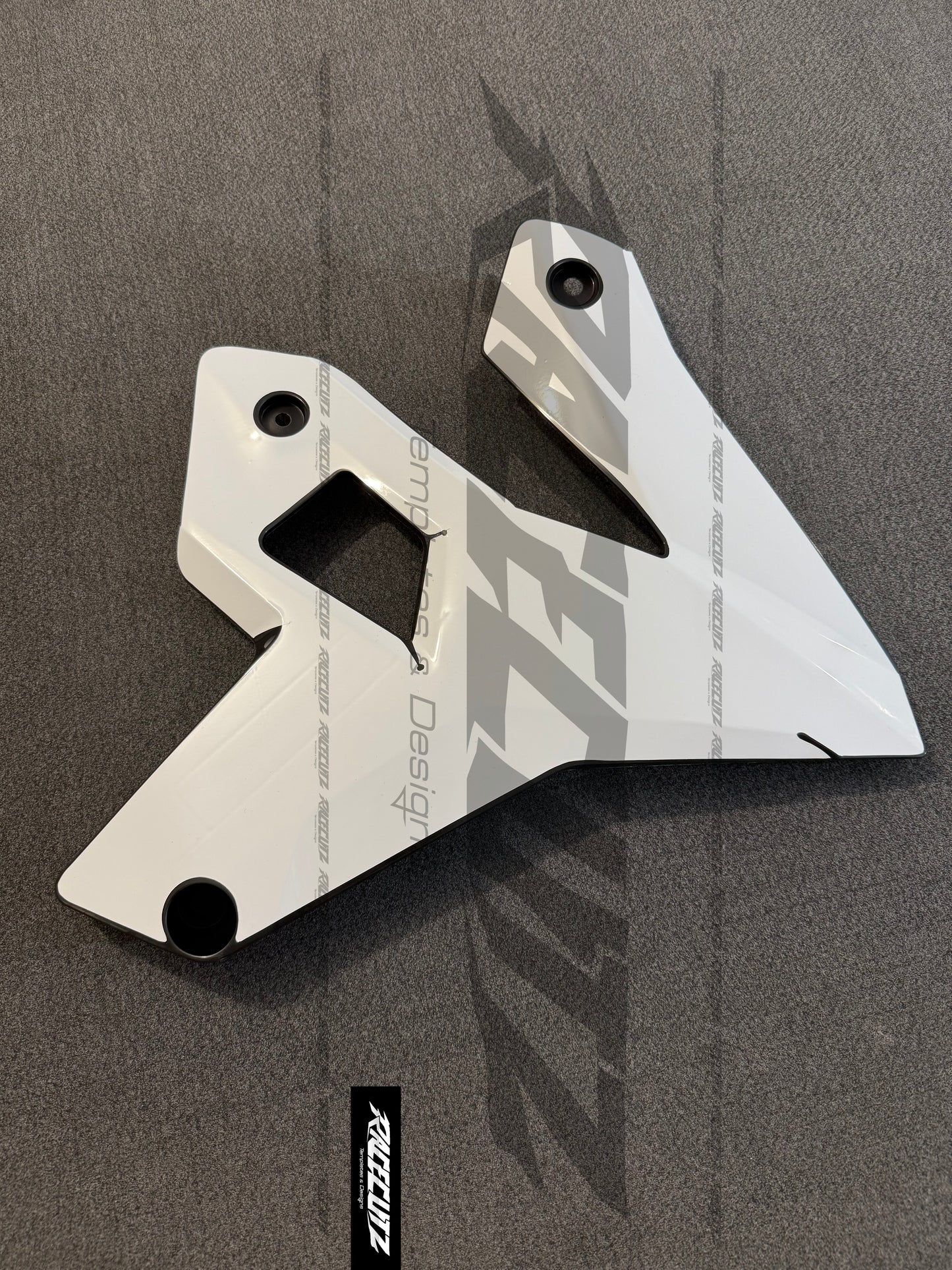 SUZUKI DRZ 400 2000-2024 POLISPORT RESTYLE TEMPLATE