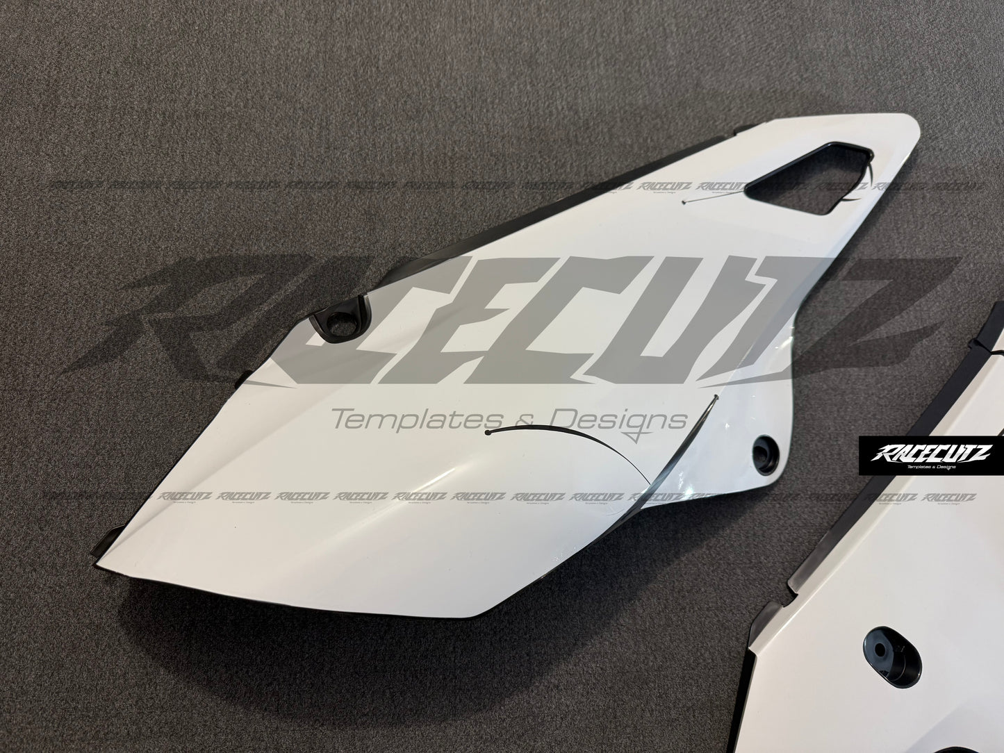SUZUKI DRZ 400 2000-2024 POLISPORT RESTYLE TEMPLATE
