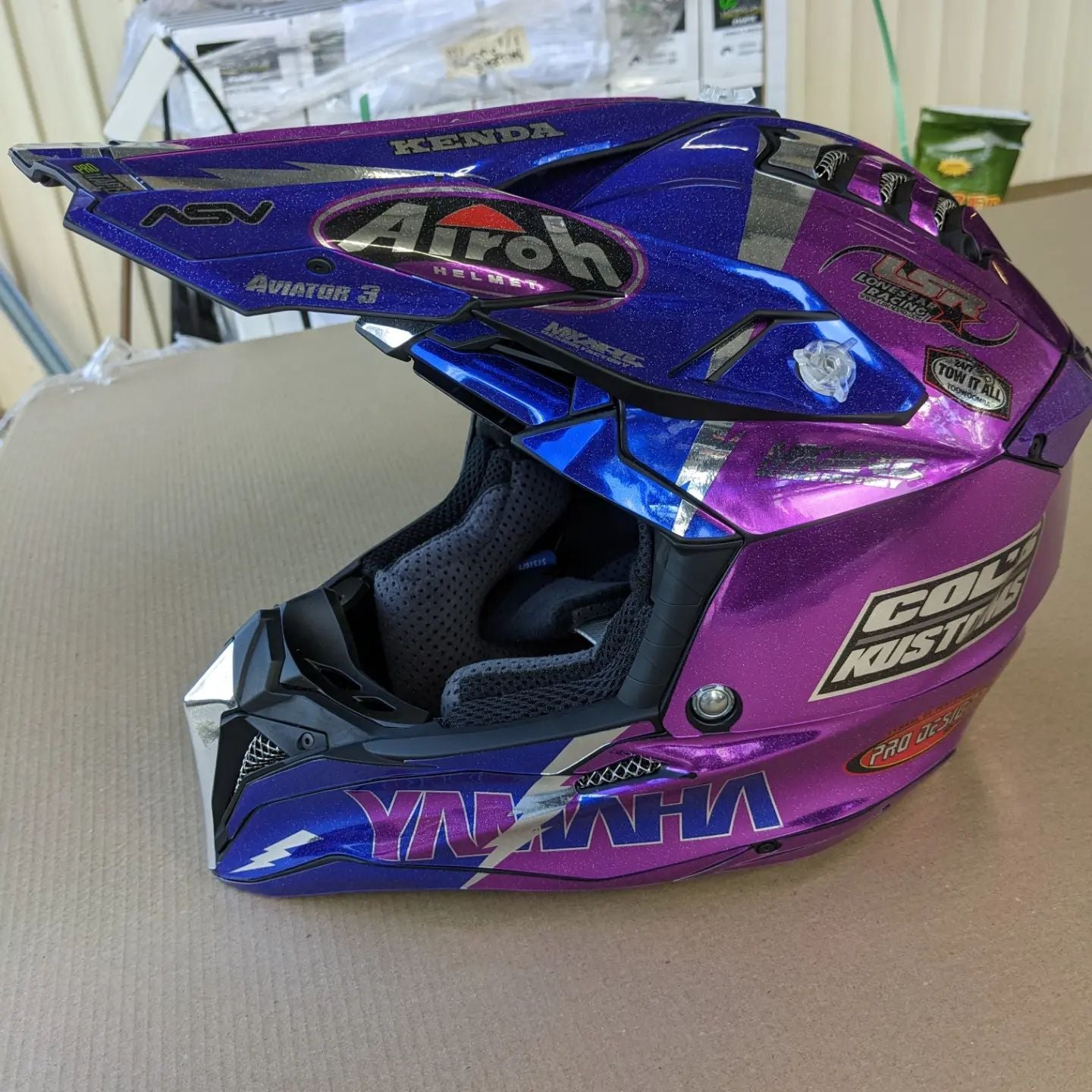 AIROH AVIATOR 3 - SIZE LARGE TEMPLATE